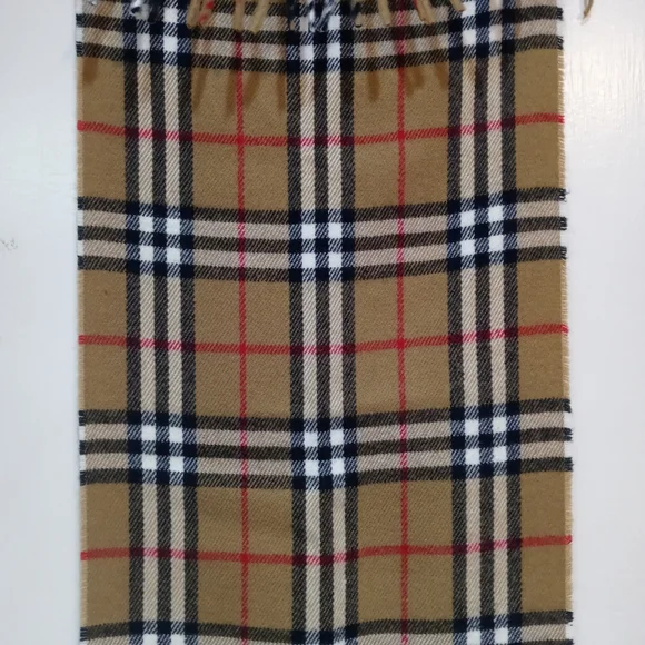 Burberry Vintage Check Brushed-Cashmere Scarf - Picture 10 of 14